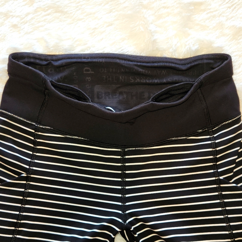 Lululemon leggings - Picture 4 of 7
